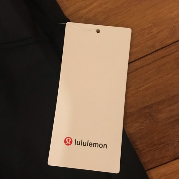 lululemon NWT Black wunder under crops mid rise 4 - Picture 5 of 7